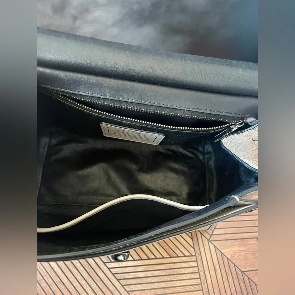 Coach Tea Rose Drifter (needs TLC) - Picture 8 of 8